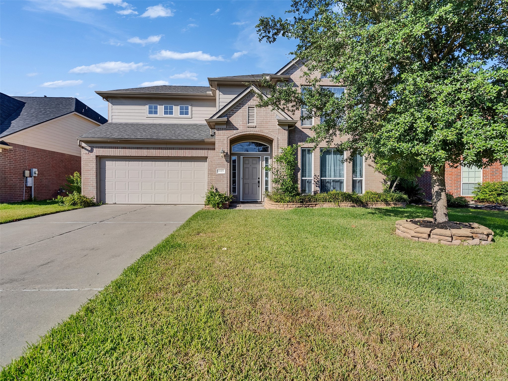 9915 Valance Way Conroe, TX 77385 - Photo 1 of 31