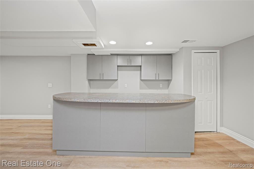4648 Pond Run Canton, MI 48188 - Photo 36 of 47