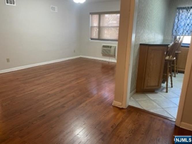 911 Teaneck Road Teaneck, NJ 07666 - Photo 7 of 16 Gallery Image 7