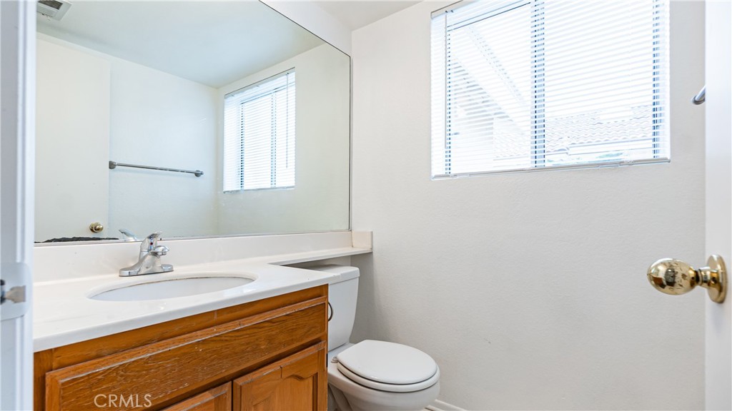 5805 Lighthouse Lane Palmdale, CA 93552 - Photo 9 of 42