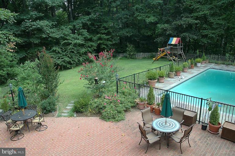105 Interpromontory Road Great Falls, VA 22066 - Photo 13 of 15 Pool & Patio