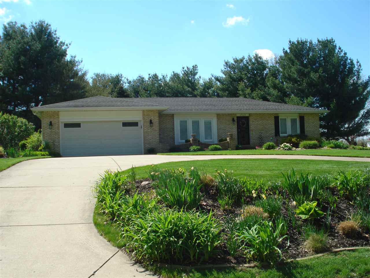 59229 Myrtle Road South Bend, IN 46614 - Photo 1 of 15 Gallery Image 1