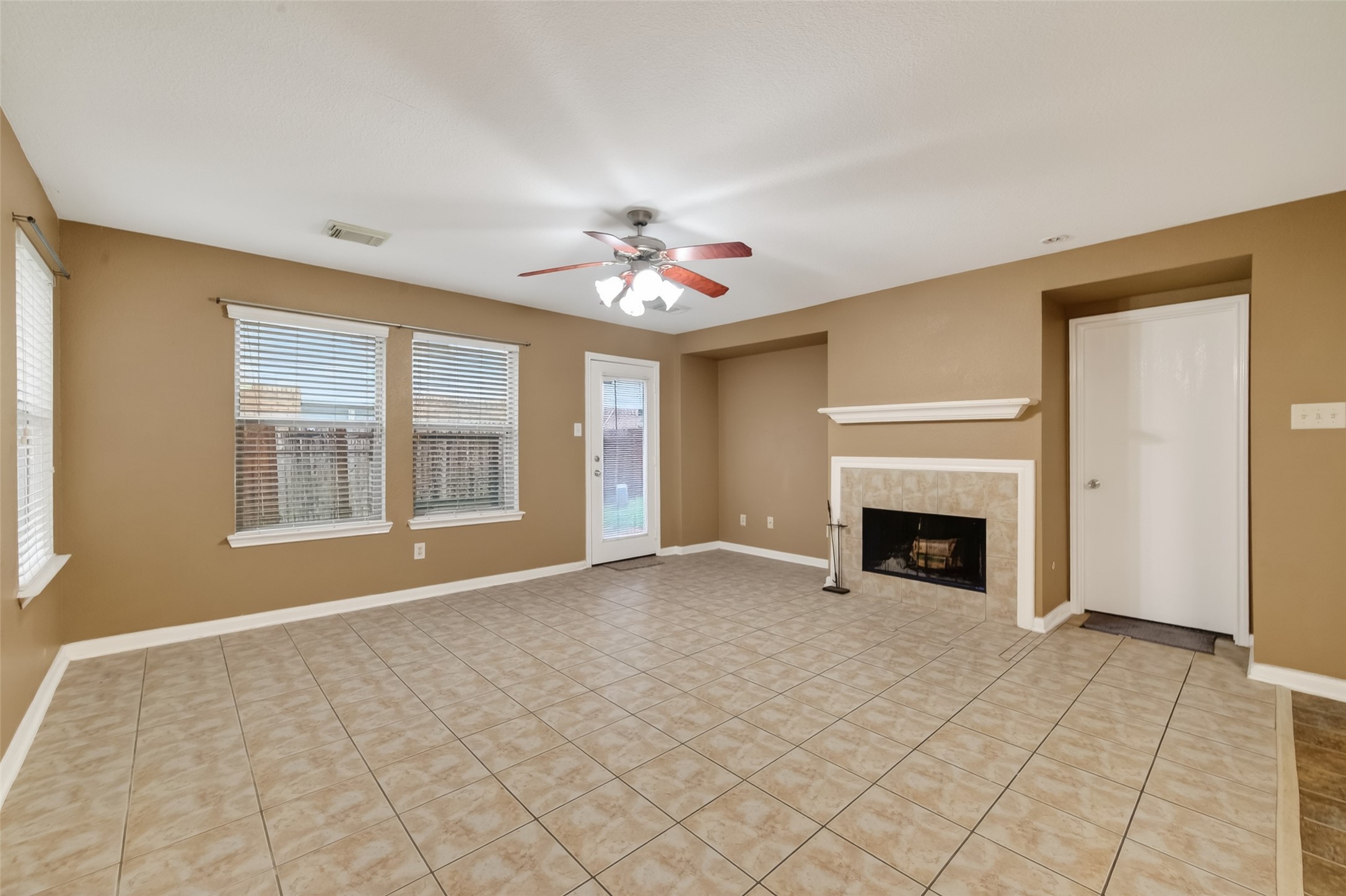 9219 Pinderfield Court Houston, TX 77083 - Photo 13 of 37