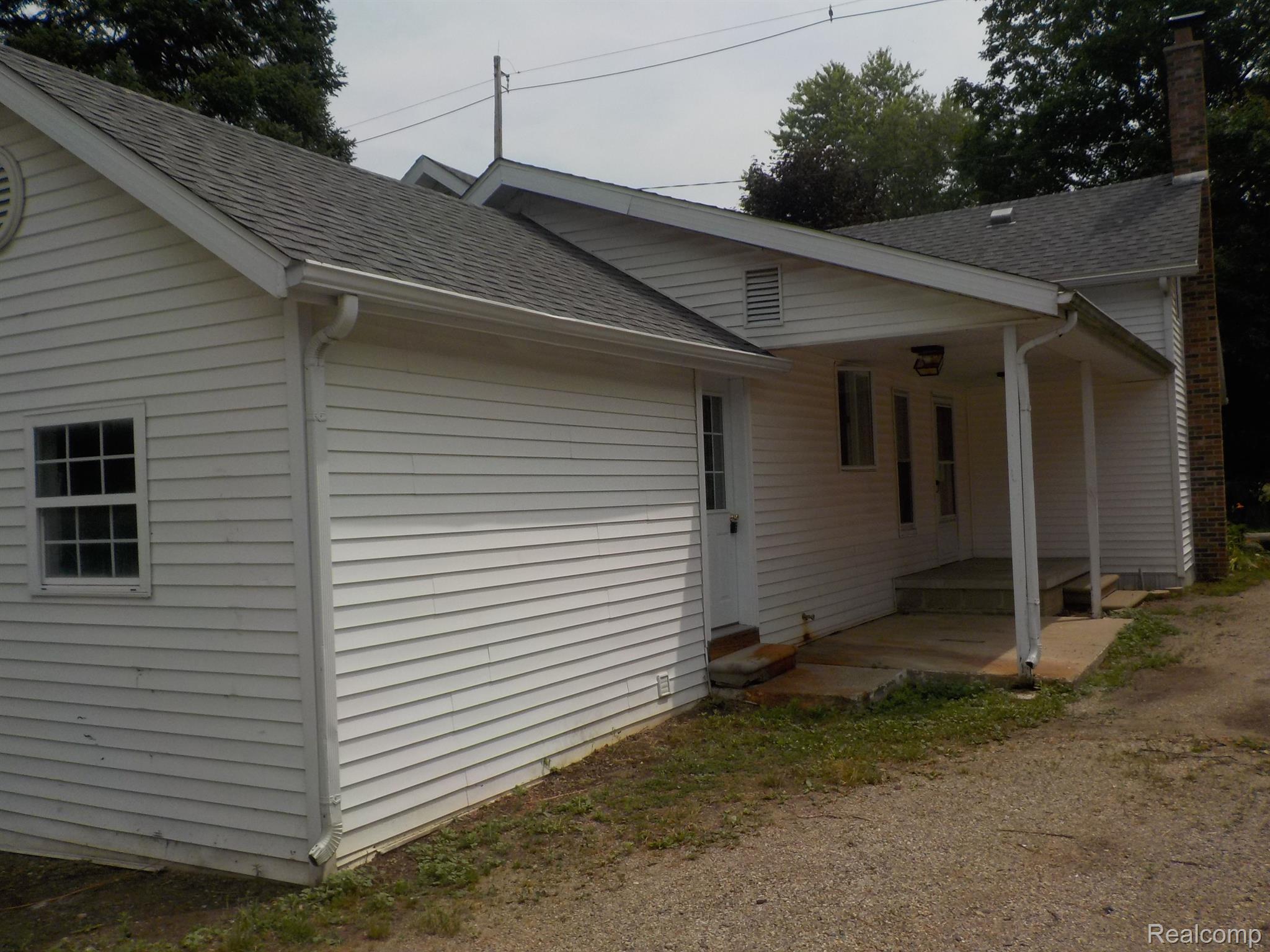 3958 South Ruess Road Owosso, MI 48867 - Photo 3 of 21 Gallery Image 3