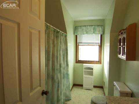 6378 Farrand Road Clio, MI 48420 - Photo 11 of 26 20451730-10.JPG