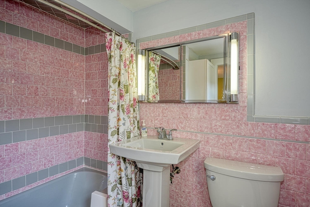 193 Gates Pond Road Berlin, MA 01503 - Photo 17 of 42 Gallery Image 17