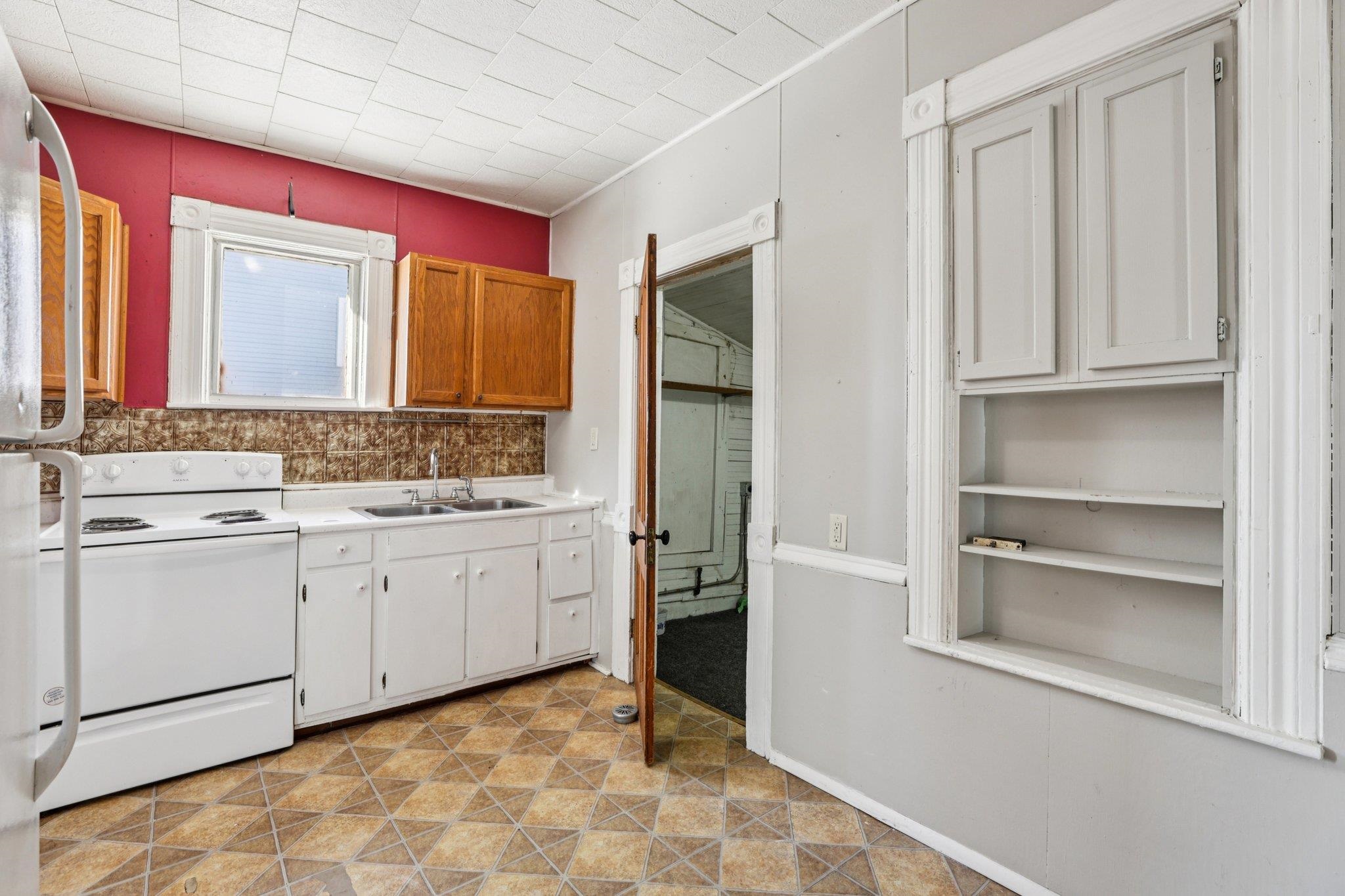 402 Hill Rock Springs, WI 53959 - Photo 11 of 34