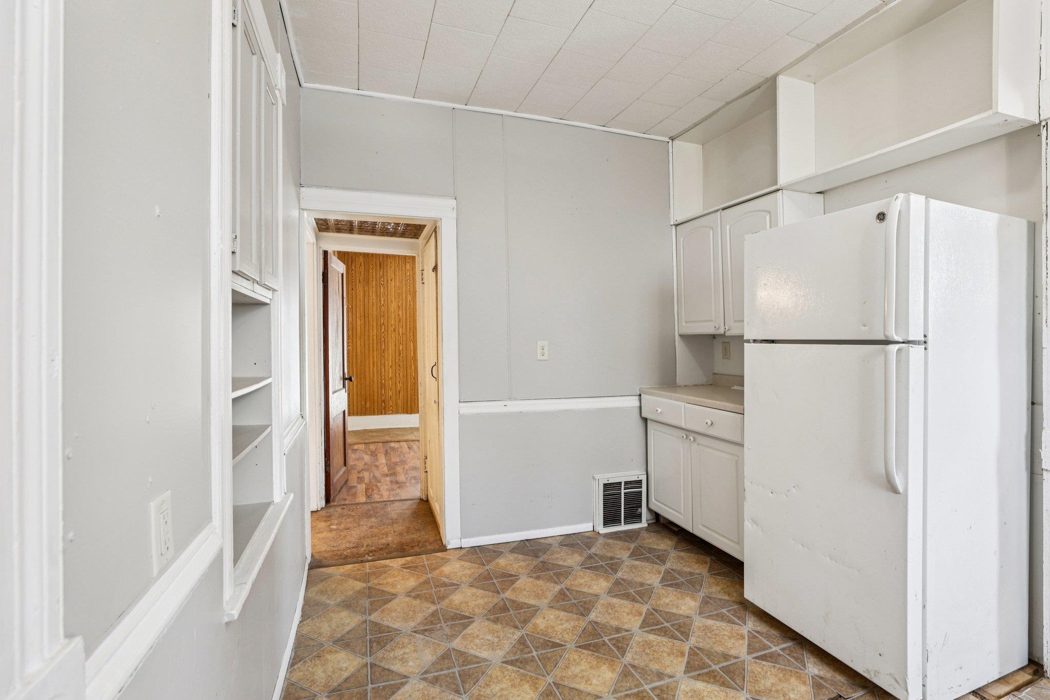 402 Hill Rock Springs, WI 53959 - Photo 12 of 34