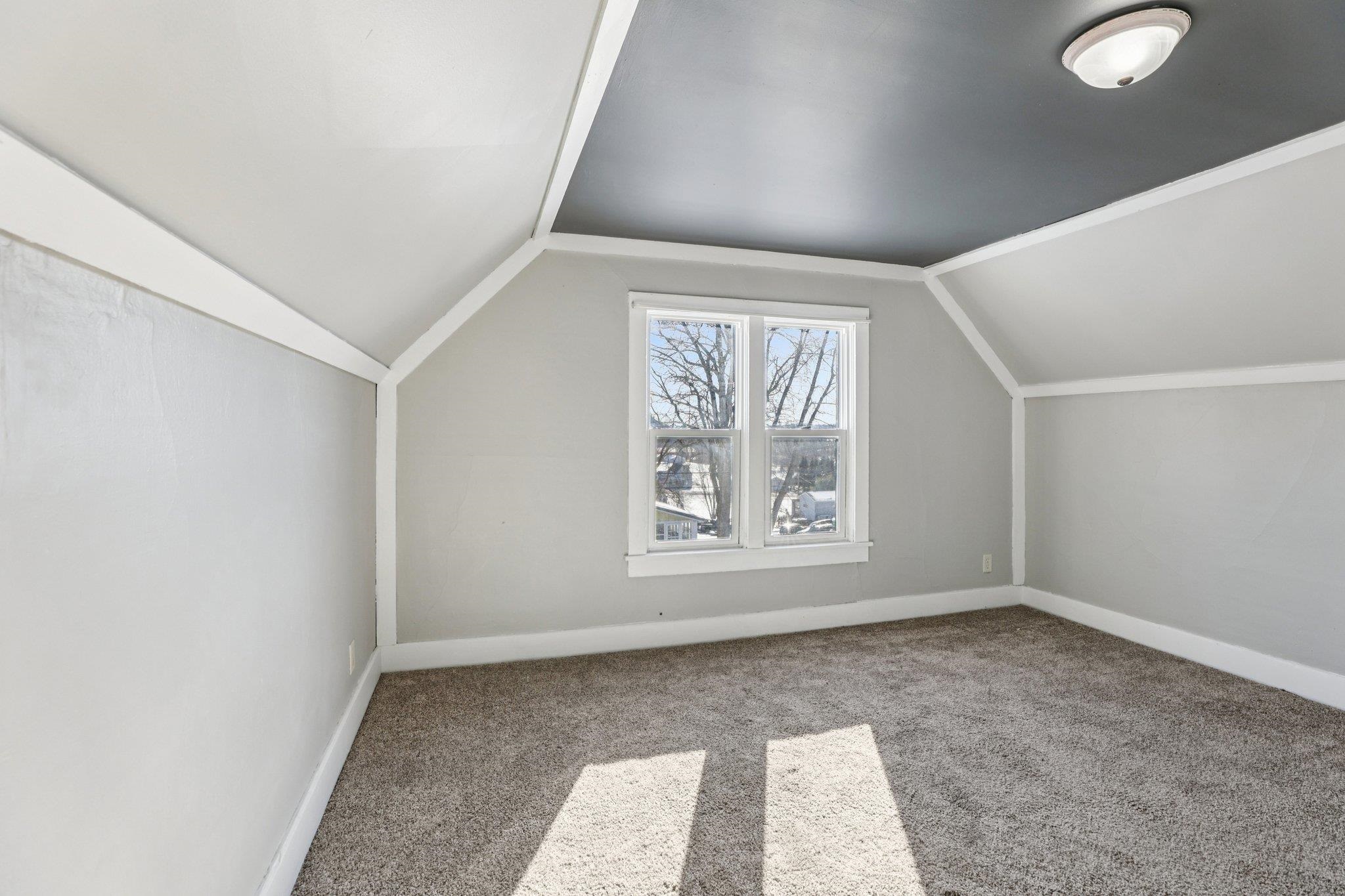 402 Hill Rock Springs, WI 53959 - Photo 27 of 34