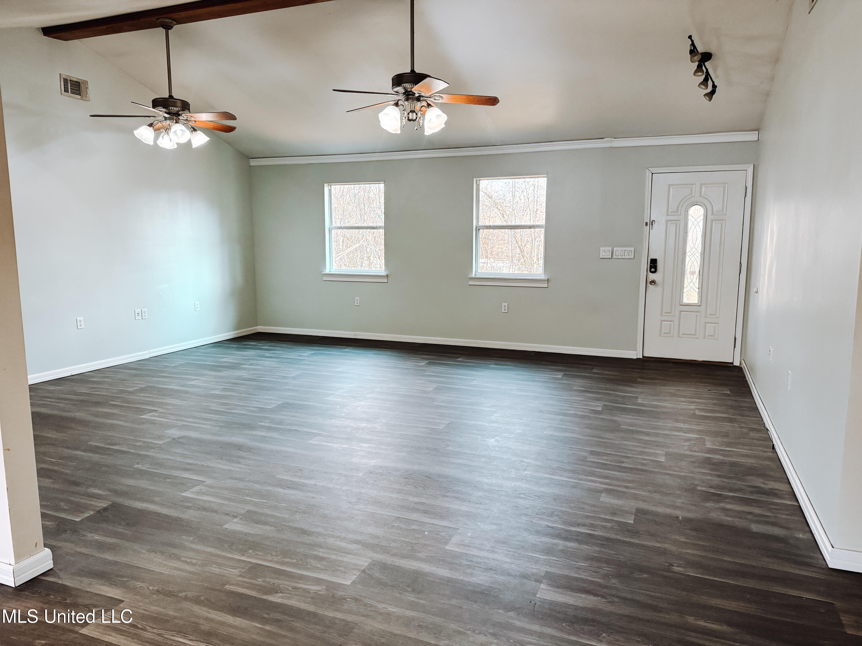 115 Hickory Lane Lucedale, MS 39452 - Photo 5 of 23 IMG_3837