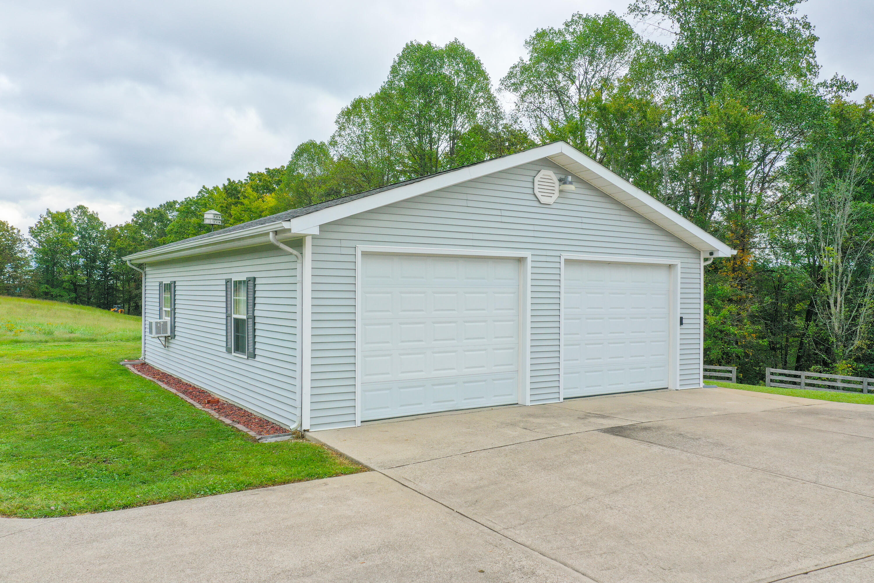 1536 Hawk Creek Road London, KY 40741 - Photo 35 of 115 DJI_0912
