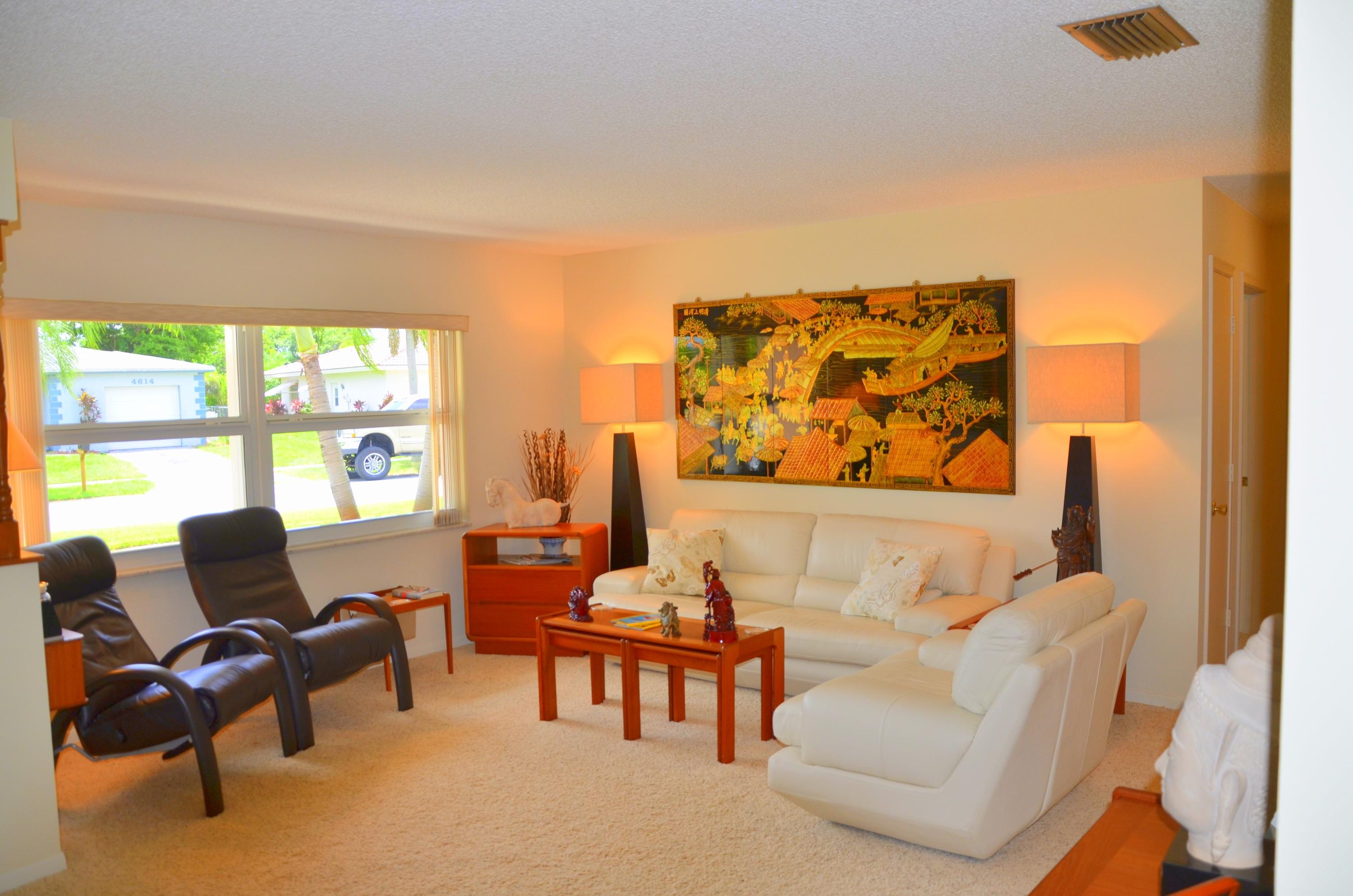 4615 Armadillo Street Boca Raton, FL 33428 - Photo 6 of 32 DSC_0420
