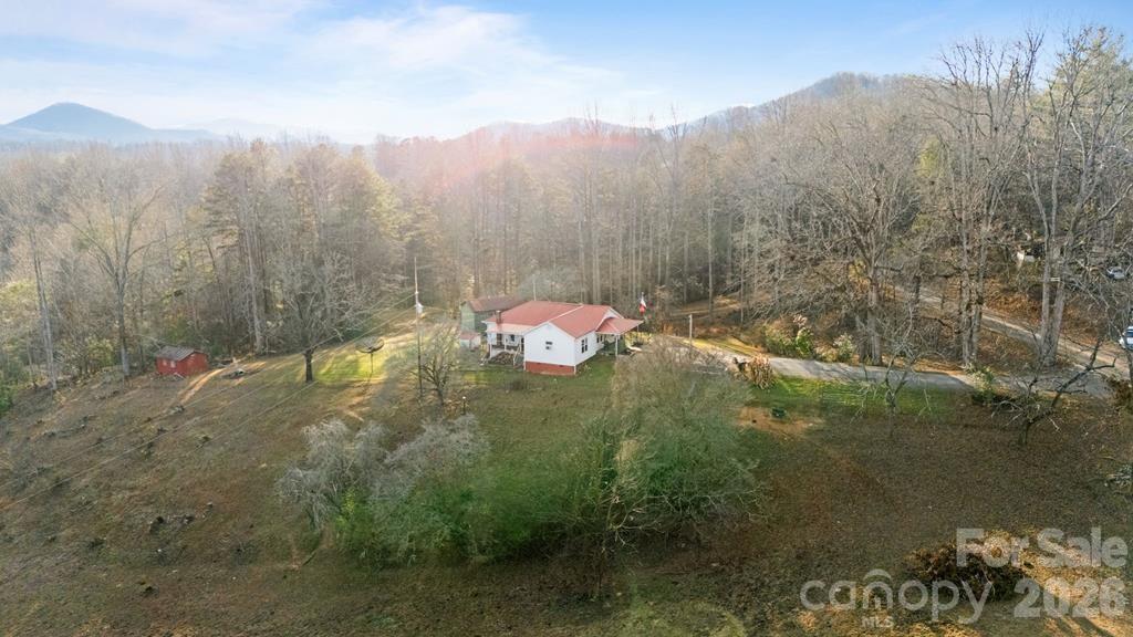 337 Town Mountain Road Hayesville, NC 28904 - Photo 2 of 42