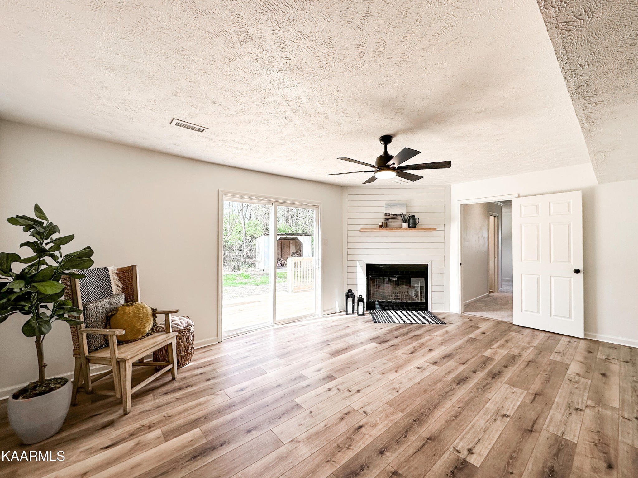 1391 Middlesettlements Road Maryville, TN 37801 - Photo 9 of 29 Gallery Image 9