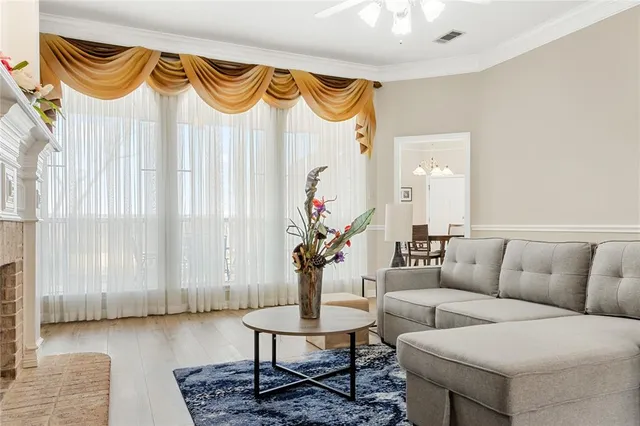 $8,000 | 118 West Greenbriar Lane, Colleyville, TX 76034