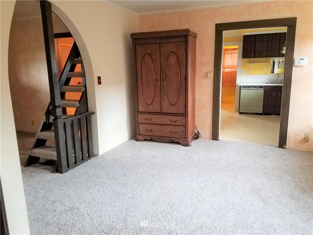 228 Burnett Avenue North Renton, WA 98057 - Photo 5 of 12 Gallery Image 5