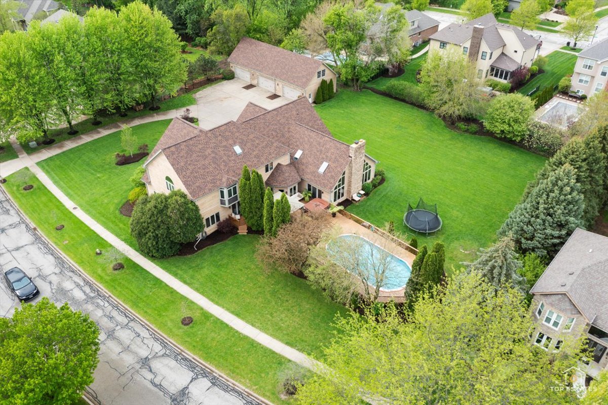 601 Ridgelawn Trail Batavia, IL 60510 - Photo 44 of 57 an aerial view of a house