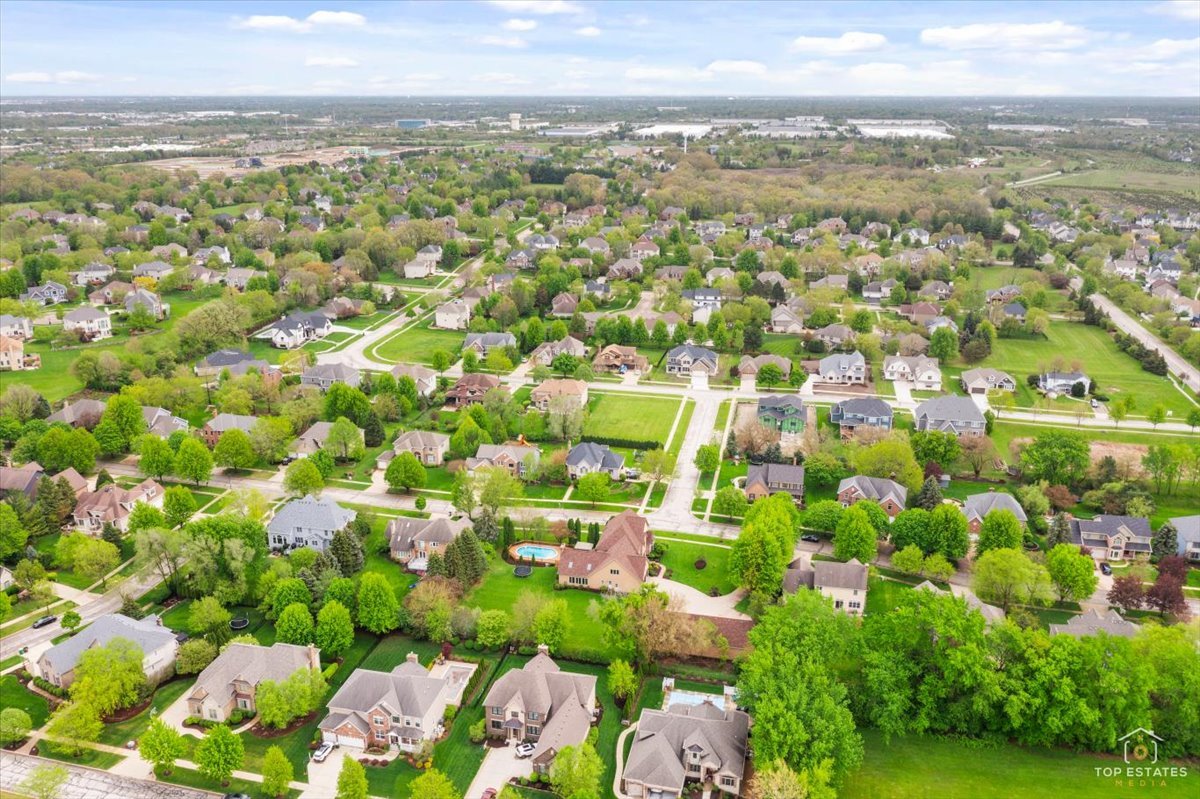 601 Ridgelawn Trail Batavia, IL 60510 - Photo 48 of 57 a view of a city