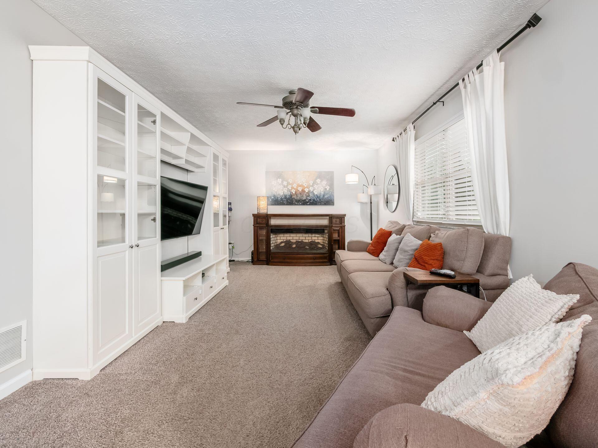4006 Sandy Ridge Drive Columbus, OH 43204 - Photo 11 of 38 4006 Sandy Ridge - 10