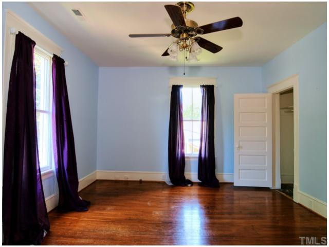 418 Elm Street Raleigh, NC 27604 - Photo 17 of 23 Upstairs bedroom