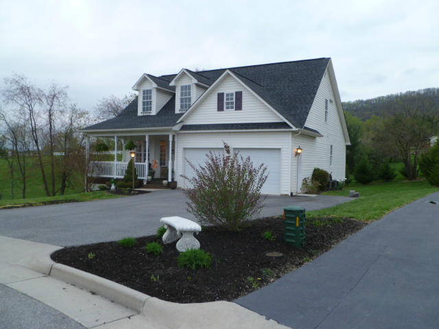 644 Castleridge Road Vinton, VA 24179 - Photo 1 of 21 front