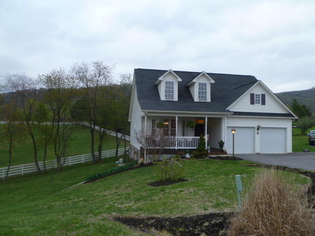 644 Castleridge Road Vinton, VA 24179 - Photo 2 of 21 Castleridge Rd.