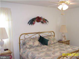 17 Plumstead Road Sewell, NJ 08080 - Photo 4 of 6 Gallery Image 4