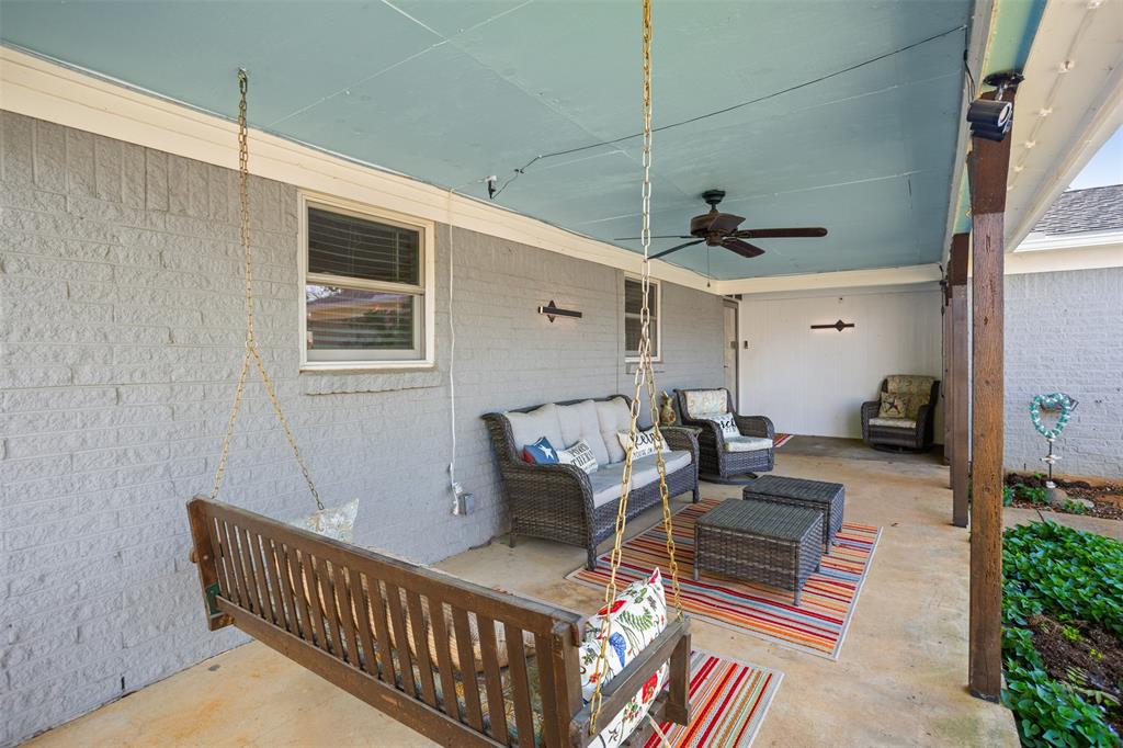 201 Olive Street Hurst, TX 76053 - Photo 9 of 37