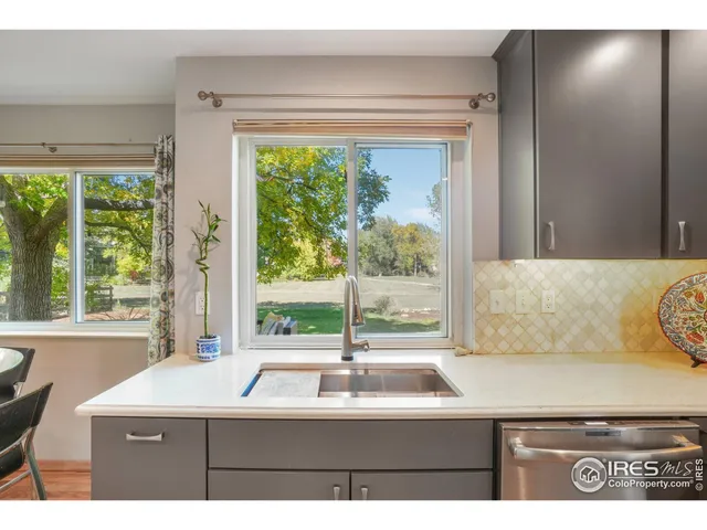 $1,190,000 | 8009 James Court, Niwot, CO 80503