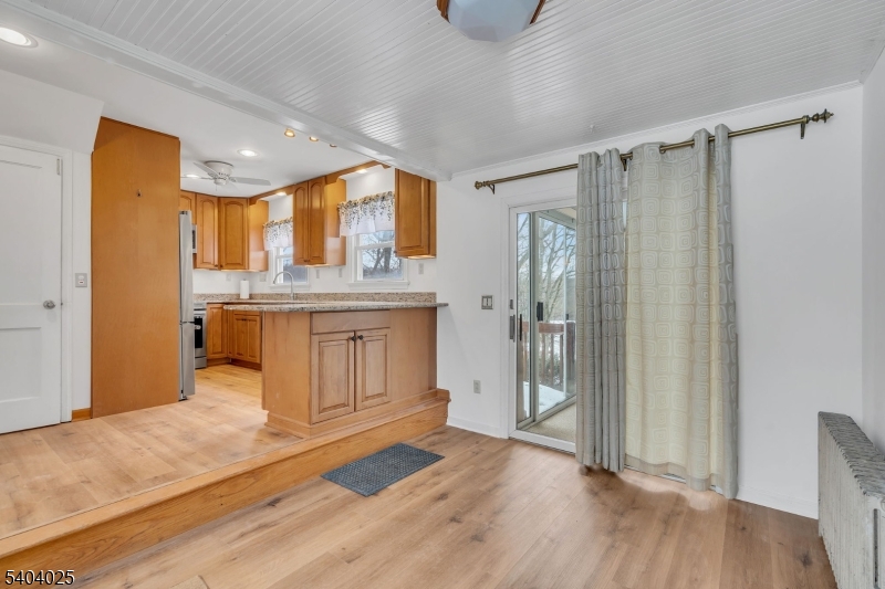 239 Fox Hill Road Denville, NJ 07834 - Photo 11 of 28