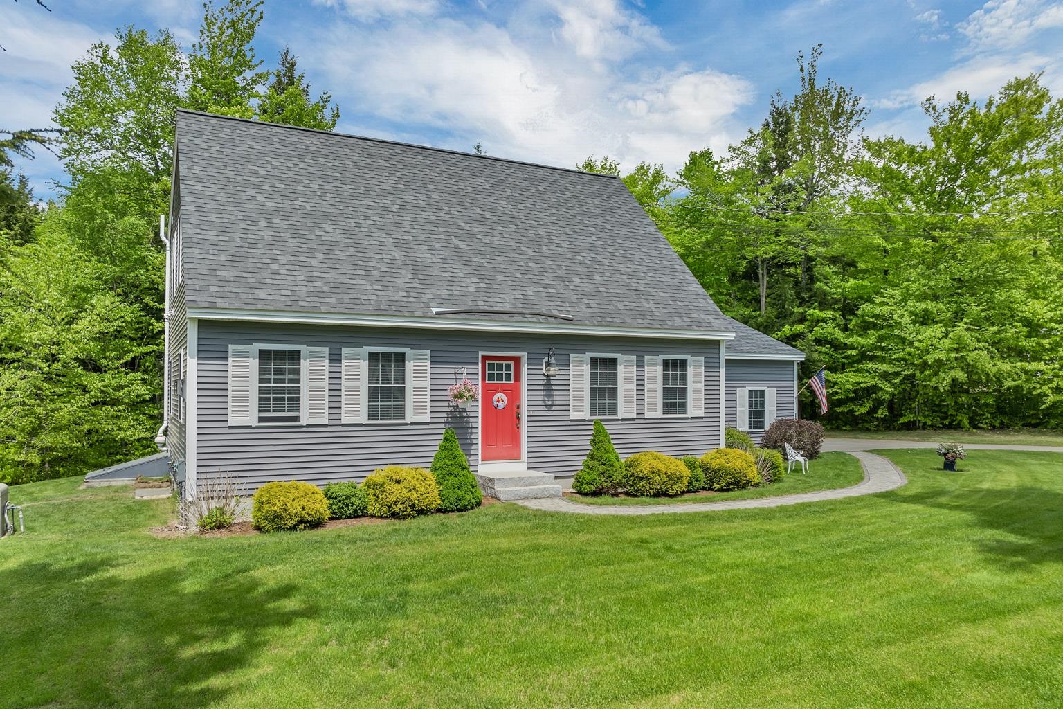 47 Ridge Road Alton, NH 03809 - Photo 2 of 48