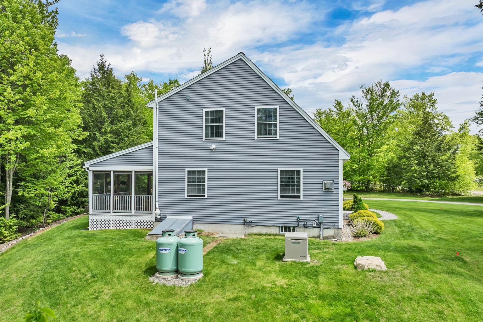 47 Ridge Road Alton, NH 03809 - Photo 4 of 48