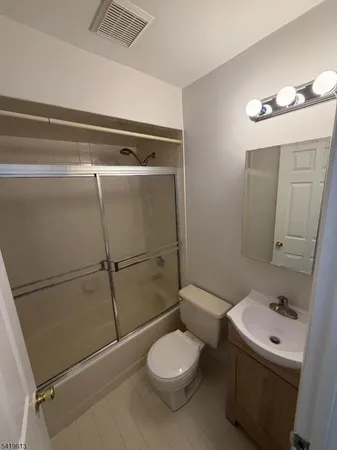 $2,100 | 101 Liberty Street, Unit 2, Bloomfield, NJ 07003