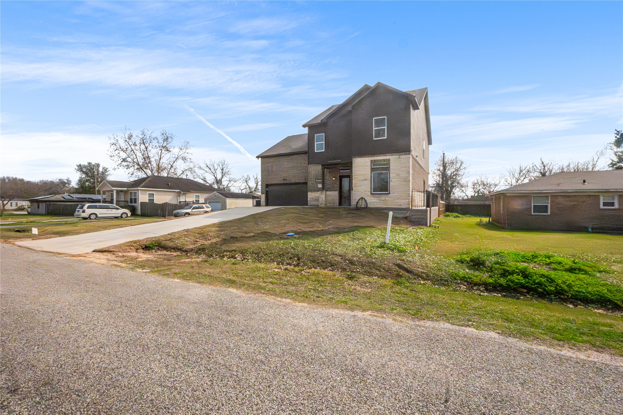 6413 North Ridgecrest Drive Hitchcock, TX 77563 - Photo 3 of 29 a view of a house with a yard