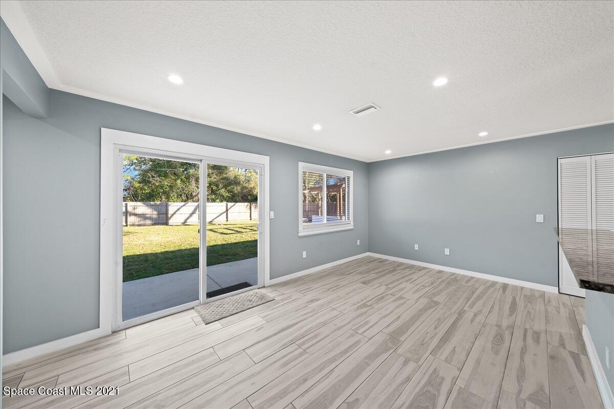 1040 Grapefruit Road Southeast Palm Bay, FL 32909 - Photo 12 of 32 12-untitled-17