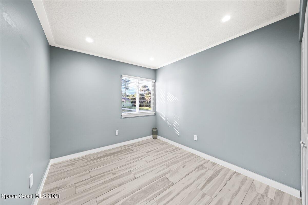 1040 Grapefruit Road Southeast Palm Bay, FL 32909 - Photo 17 of 32 18-untitled-12