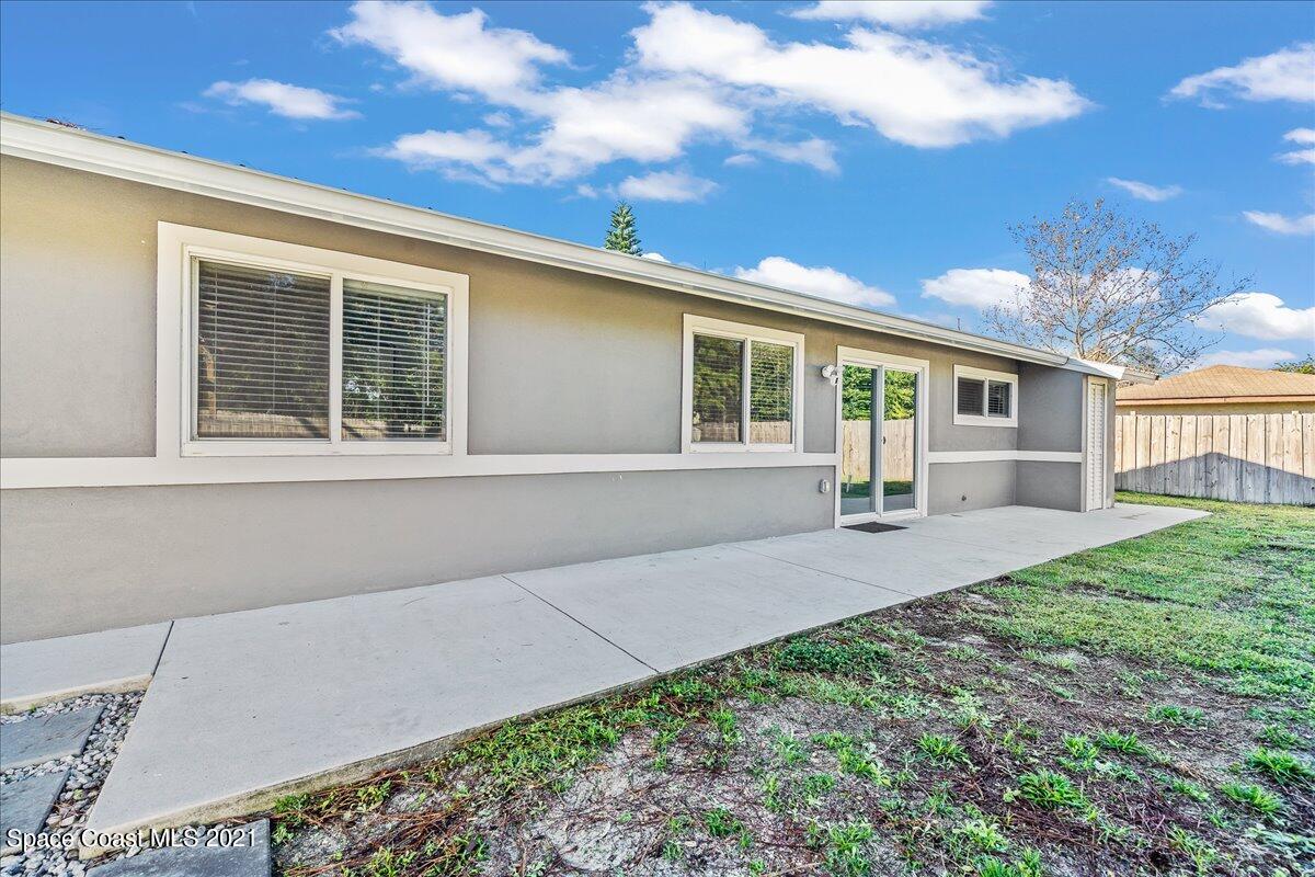 1040 Grapefruit Road Southeast Palm Bay, FL 32909 - Photo 28 of 32 29-untitled-29