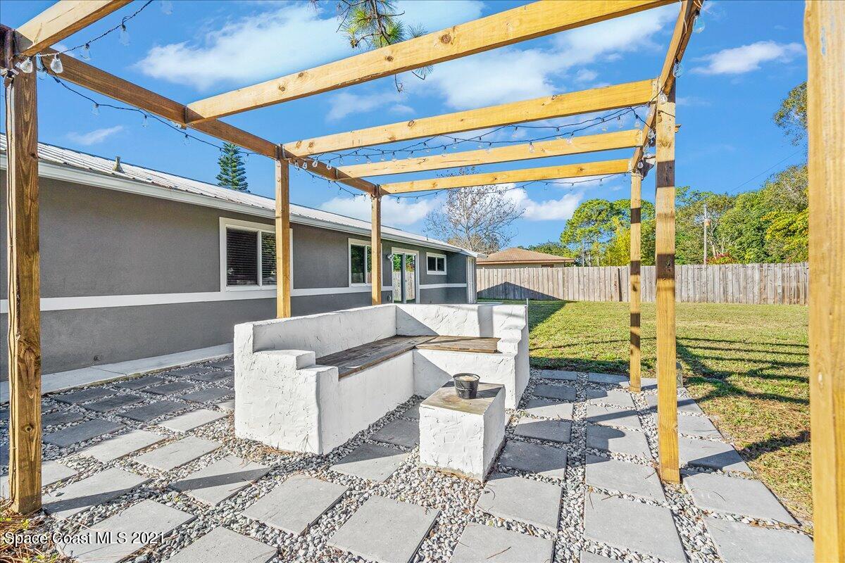 1040 Grapefruit Road Southeast Palm Bay, FL 32909 - Photo 30 of 32 31-untitled-28