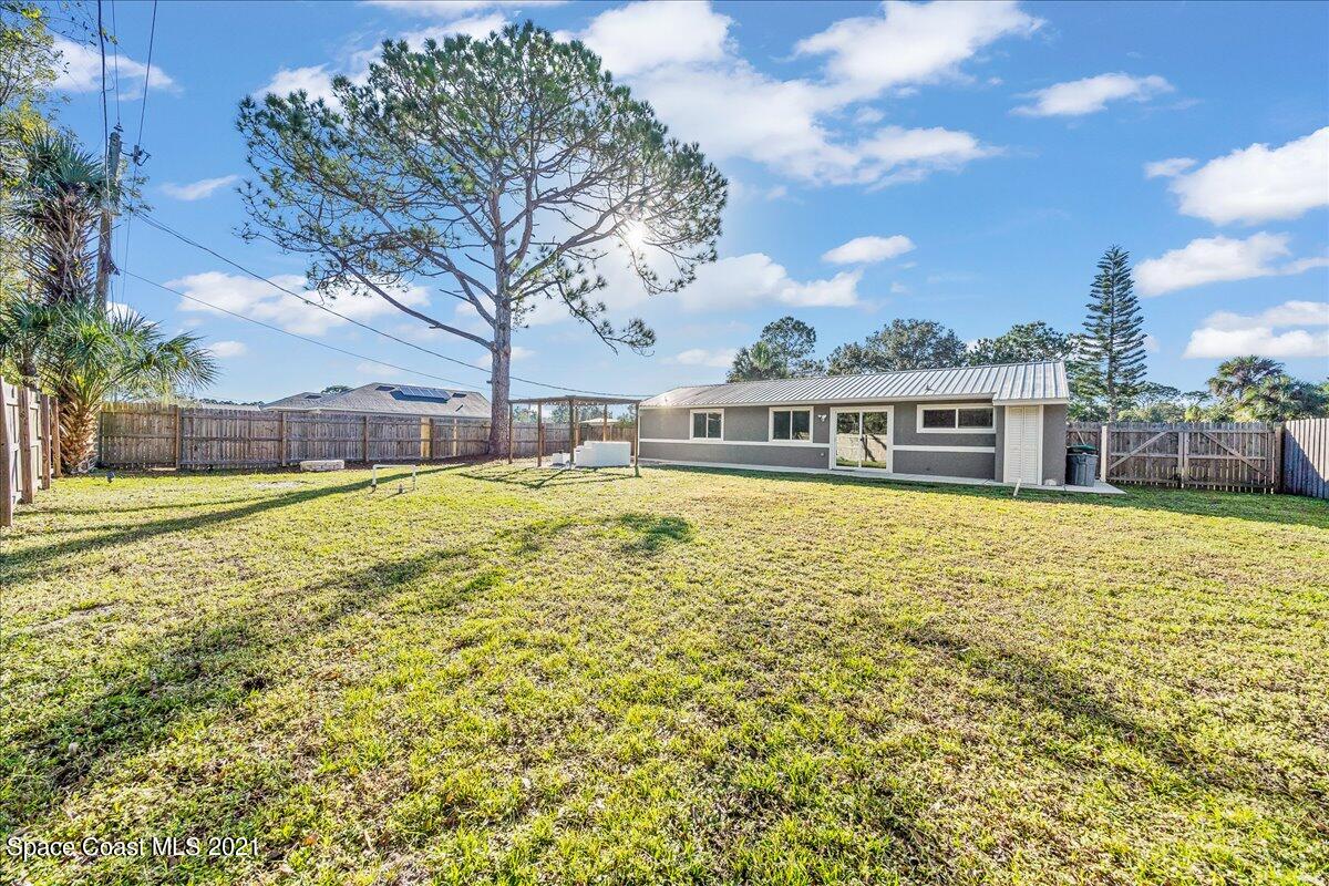 1040 Grapefruit Road Southeast Palm Bay, FL 32909 - Photo 31 of 32 32-untitled-26