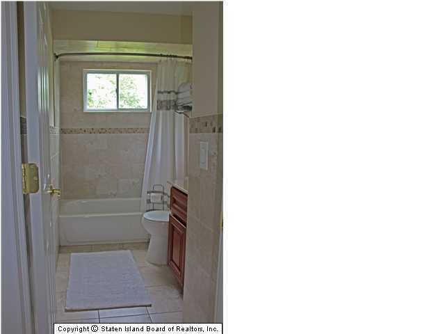 4147 Amboy Road Staten Island, NY 10308 - Photo 4 of 9 Additional Photo