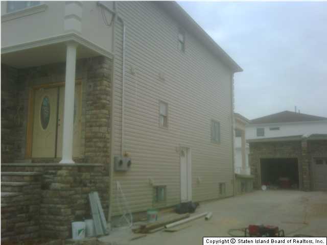 419 Willowbrook Road Staten Island, NY 10314 - Photo 2 of 3 Additional Photo