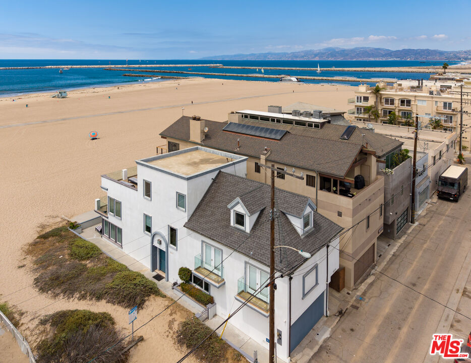 6419 Ocean Front Walk Playa del Rey, CA 90293 - Photo 41 of 47 Gallery Image 41