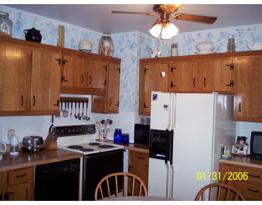 18 Brickett Street Springfield, MA 01119 - Photo 4 of 10