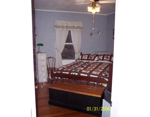 18 Brickett Street Springfield, MA 01119 - Photo 8 of 10