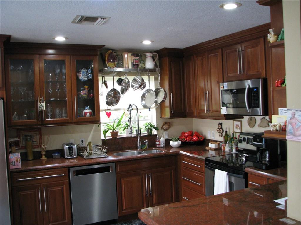 9371 Boca Gardens Parkway, Unit D Boca Raton, FL 33496 - Photo 4 of 26 Century Max Realty
