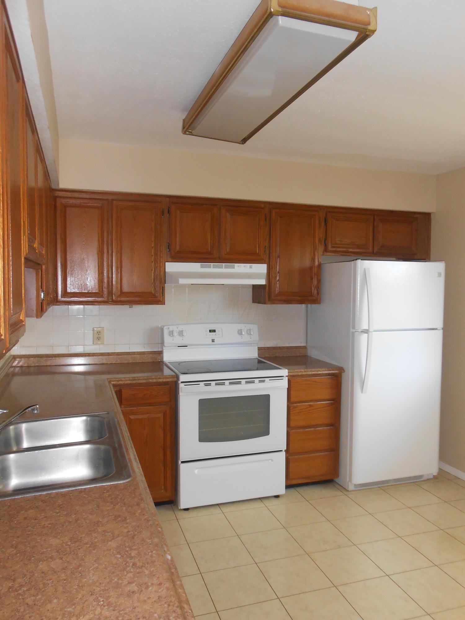 547 McCutcheon Road Columbus, OH 43230 - Photo 18 of 32