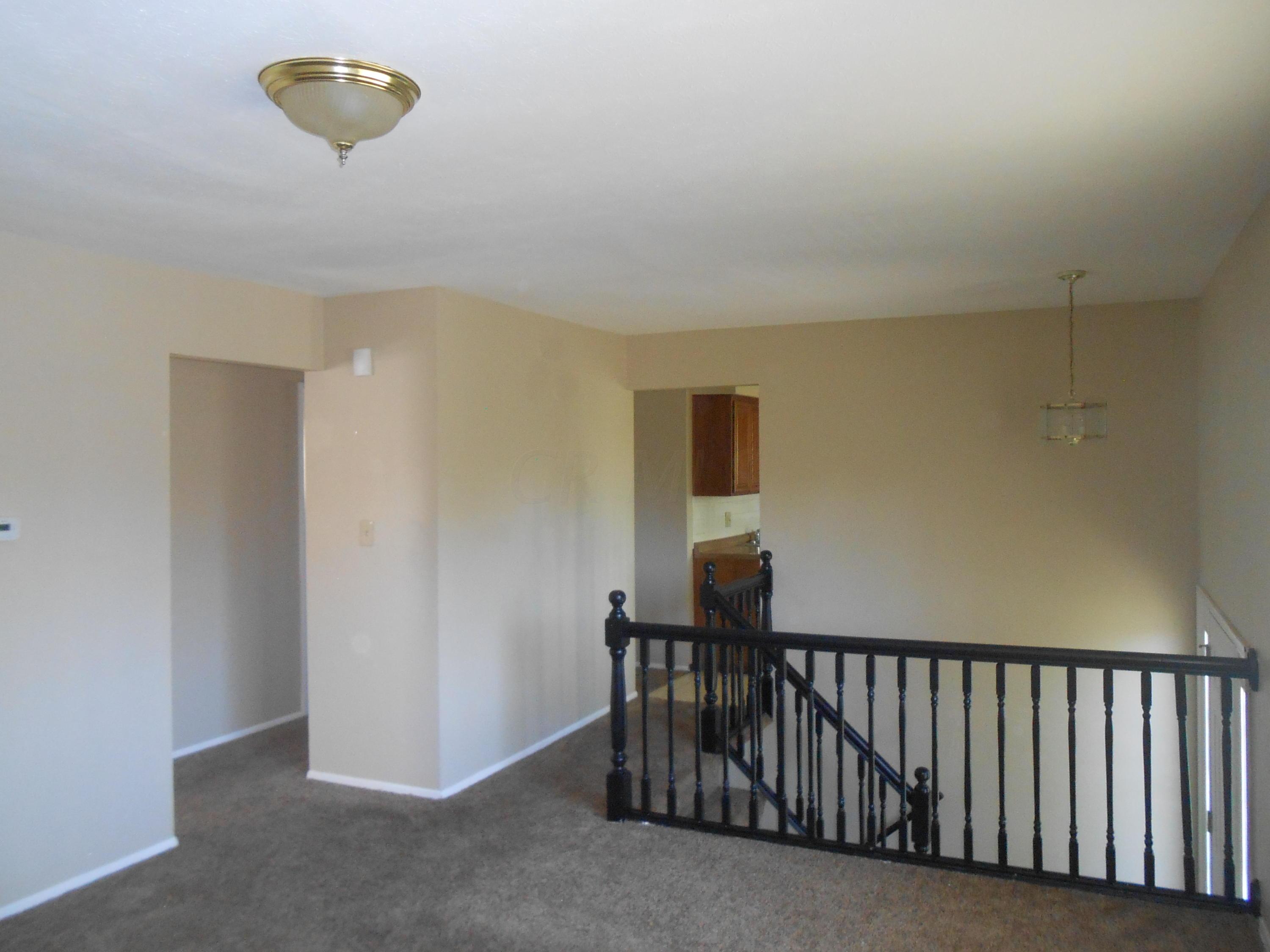 547 McCutcheon Road Columbus, OH 43230 - Photo 21 of 32
