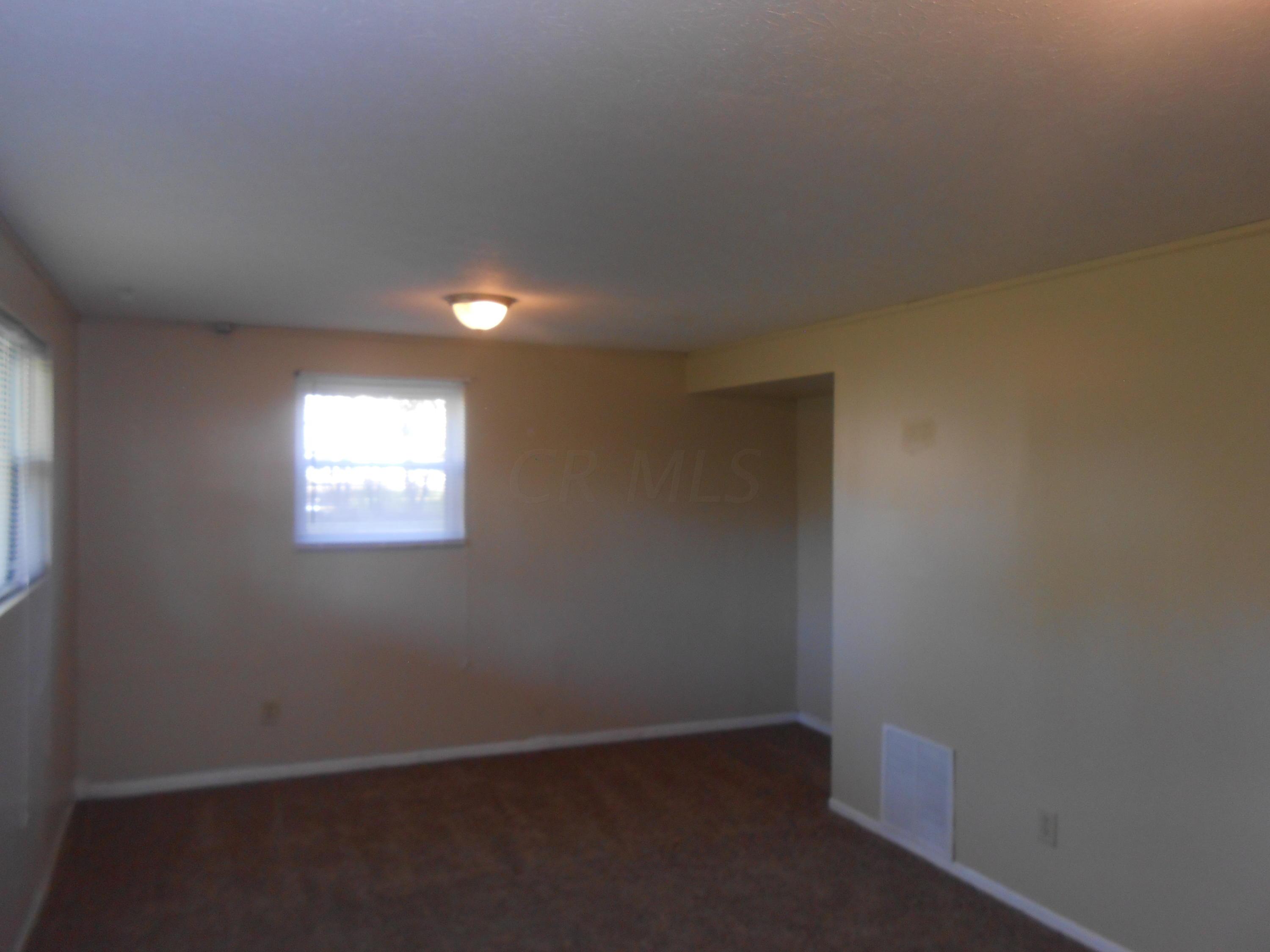547 McCutcheon Road Columbus, OH 43230 - Photo 23 of 32