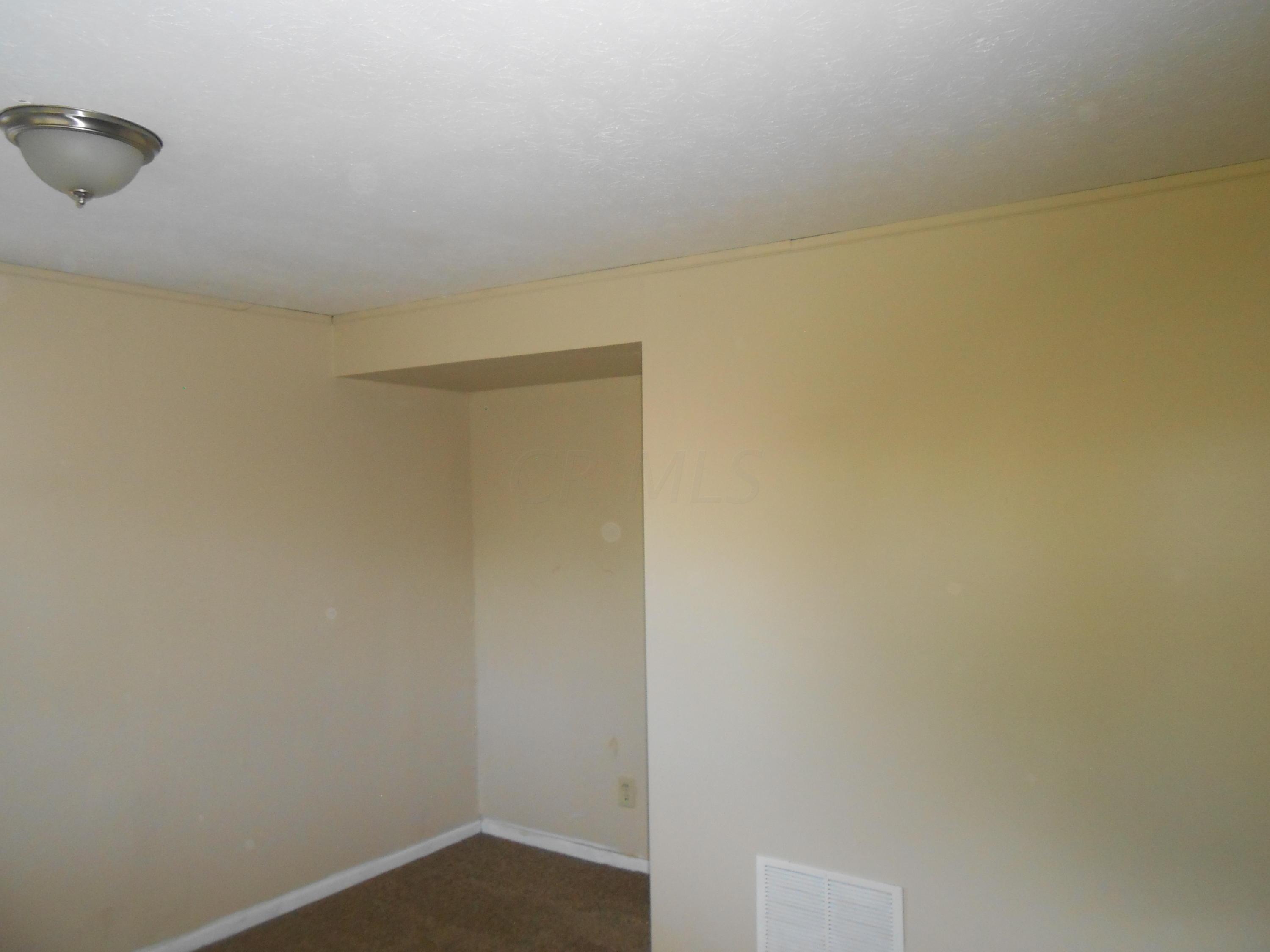 547 McCutcheon Road Columbus, OH 43230 - Photo 25 of 32