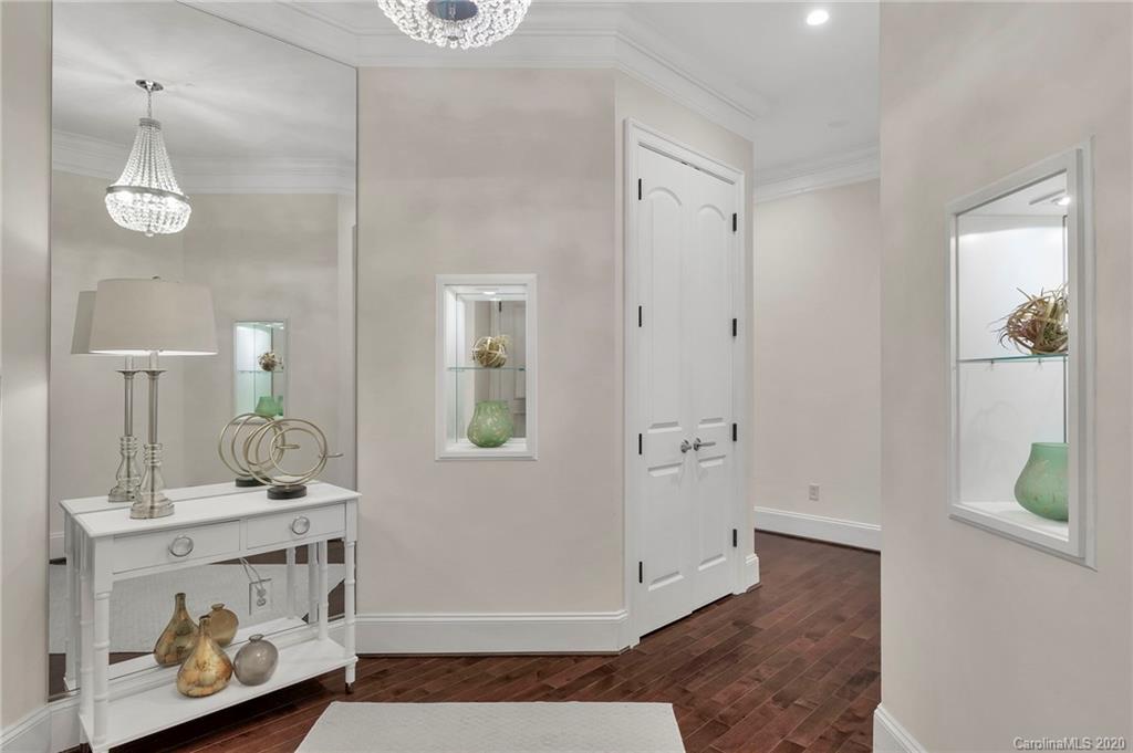 2823 Providence Road, Unit 322 Charlotte, NC 28211 - Photo 4 of 40